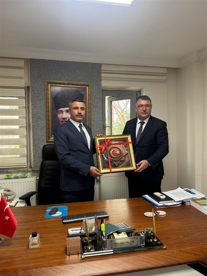 SELÇUK ÜNİVERSİTESİ REKTÖR YARDIMCISI VE AVRASYA TARIM EKONOMİSİ DERNEĞİ BAŞKANI PROF. DR. ZEKİ BAYRAMOĞLU MÜDÜRLÜĞÜMÜZE ZİYARETTE BULUNMUŞTUR